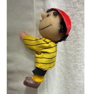 Linus Vintage 60's Clip-On Pencil Hugger Doll Peanuts Charlie Brown Collectible